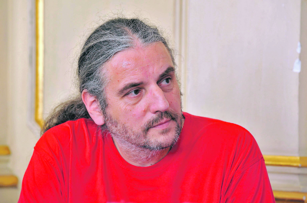 RIJEKA,14.05.2015. KULTURA HNK KAZALI?TE IVANA PLEMENITOG ZAJCA PROMOCIJ AKNJIGA SMIJEH SLOBODE IZDAVAČ ADAMIĆ AUTOR BORIS PAVELIĆ (KNJIGA O FERAL TRIBUNU) NA FOTO: PREDRAG LUCIĆ,  SNIMIO SERGEJ DRECHSLER