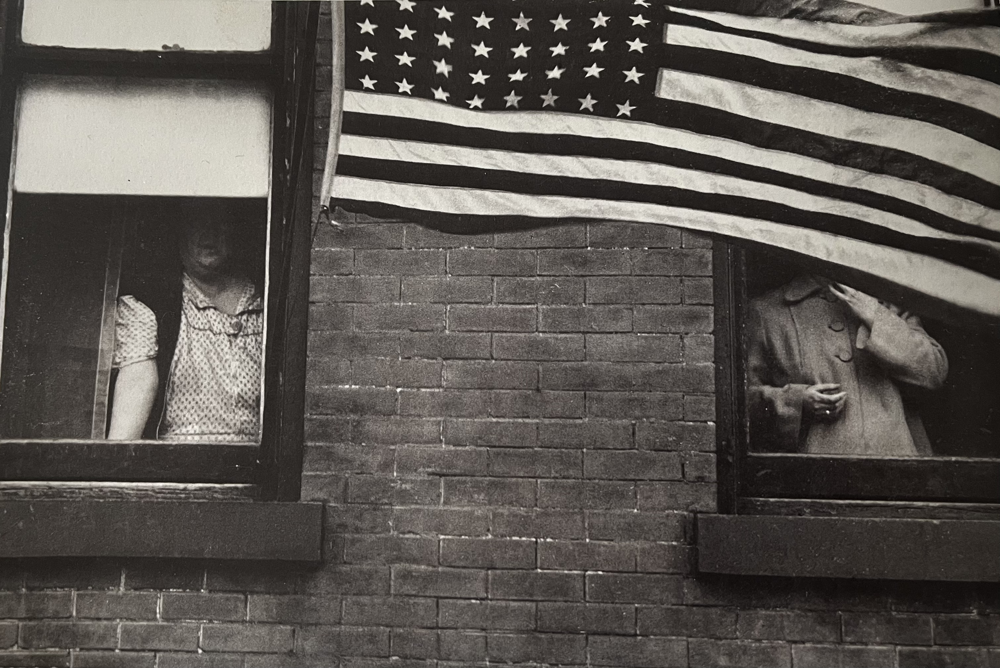 Parada u New Yerseju, 1955., Robert Frank (Na Raskršću)