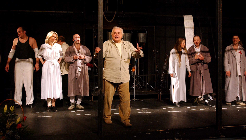 JURIJ LJUBIMOV RE?ISER -PREDSTAVA -MARAT I MARKIZ DE SADE-  TEATAR NA TAGANKI - FESTIVAL MALIH SCENA /SN. D. ?KOMRLJ /RIJEKA, 7-05-2004