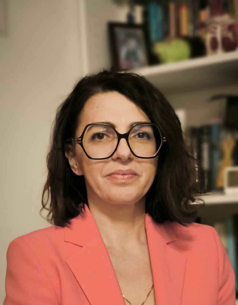 MAGAZIN KULJIS prof. dr.sc. Marita Brčić Kuljiš/Ph.D. Full Professor Odsjek za filozofiju/Department of Philosophy Centar za istraživanje i edukaciju u području ljudskih prava/ Center for Human Rights Research and Education Sveučilište u Splitu, Filozofski Fakultet