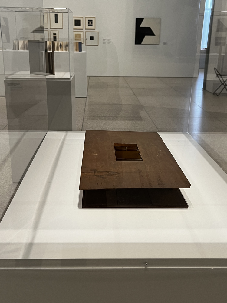 LYGIA CLARK - RETROSPEKTIVNA IZLOŽBA BRAZILSKE UMJETNICE U NEUE NATIONALGALERIE U BERLINU