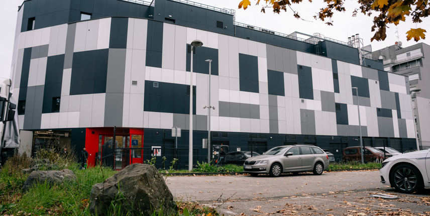 A1 podatkovni centar jedan je od tehnološki najnaprednijih objekata u regiji i nositelj je Tier III Facility certifikata Uptime instituta