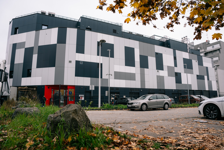 A1 podatkovni centar jedan je od tehnološki najnaprednijih objekata u regiji i nositelj je Tier III Facility certifikata Uptime instituta