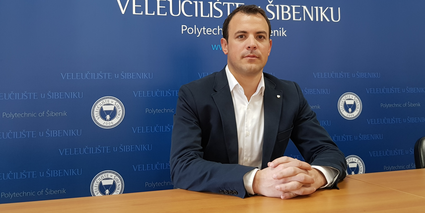 dr. sc. Ljubo Runjić dr. sc. Ljubo Runjić