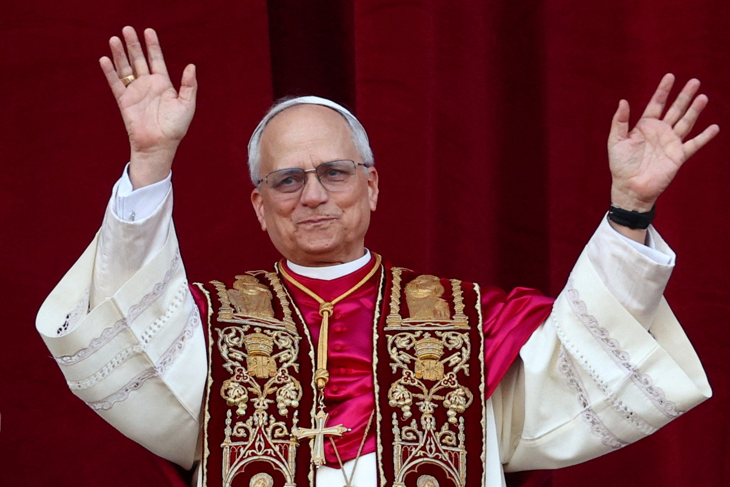 Papa Lav XIV (foto: REUTERS/Guglielmo Mangiapane)