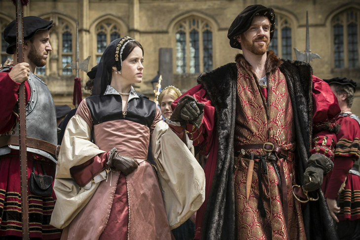Anne Boleyn (Claire Foy) i kralj Henrik VIII. (Damian Lewis) u seriji "Wolf Hall" (foto: Ed Miller / Company Pictures/Playground Ente)
