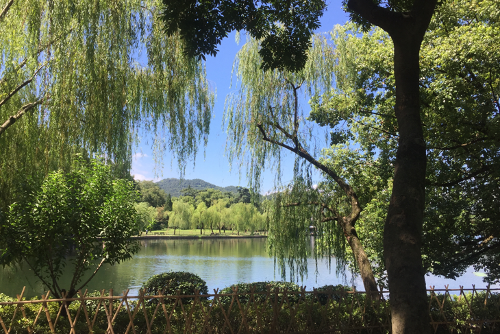 Sinteza ljudske kreativnosti, estetskog oblikovanja i filozofskog promišljanja - Zapadno jezero Hangzhou (Foto Sandra USKOKOVIĆ)