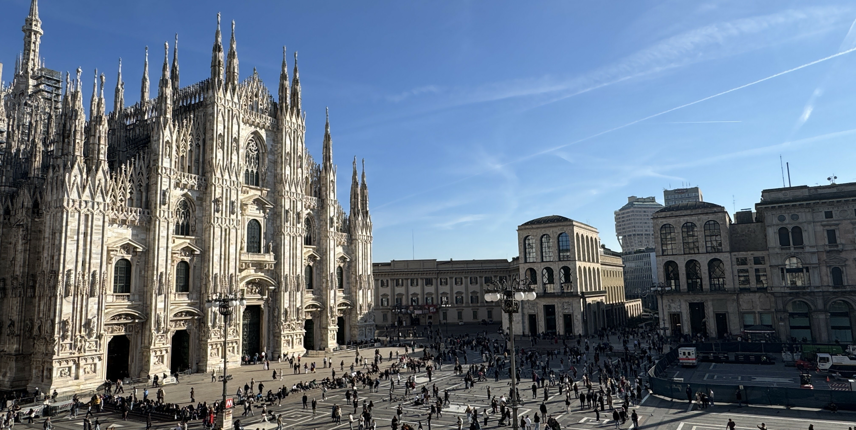  Palazzo dell’Arengario u Milanu je monumentalni kompleks iz 20. stoljeća smješten na  Piazzi del Duomo (Foto Sandra USKOKOVIĆ)